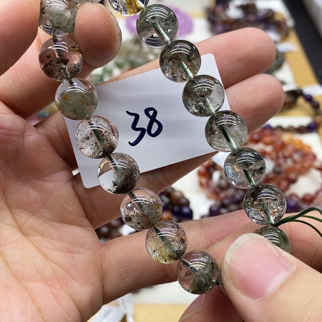 水晶手串未镶嵌天然