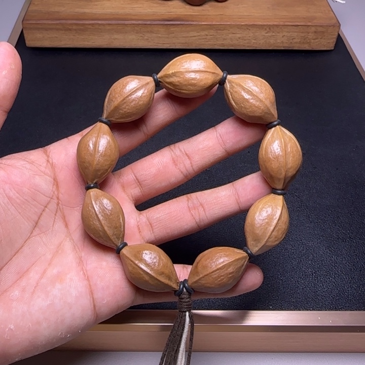 1.8*3.0精挑梅林铁核手串 福利款