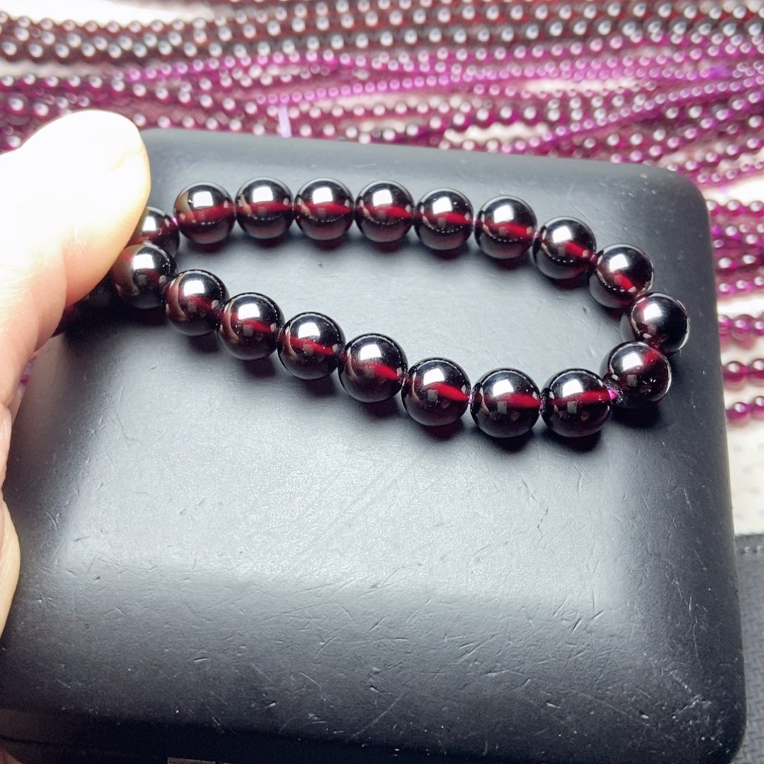 手链未镶嵌石榴石三*岁8酒红色毕业级10A