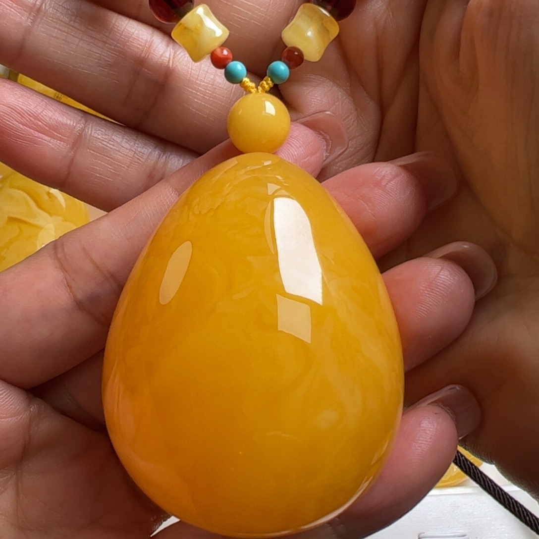 蜜蜡毛衣链未镶嵌无优化