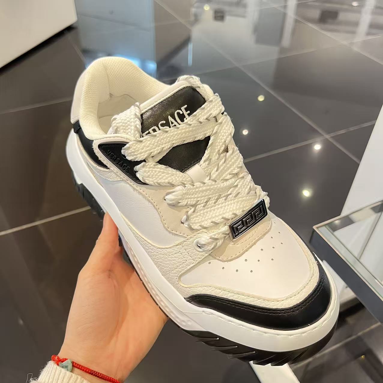 未使用 VERSACE/范思哲 女鞋拼色休闲运动鞋经典厚底面包鞋小白鞋