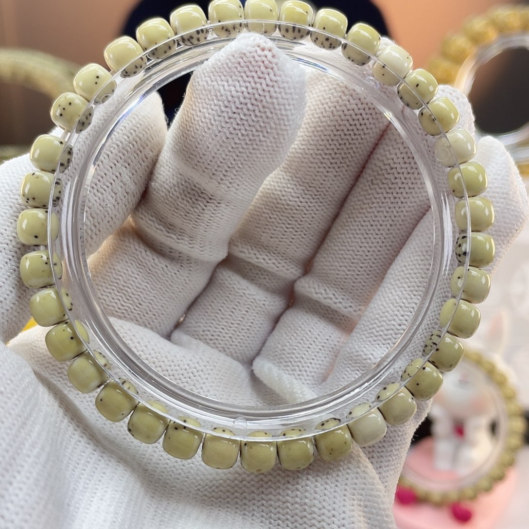 星月菩提吊坠通体大留白