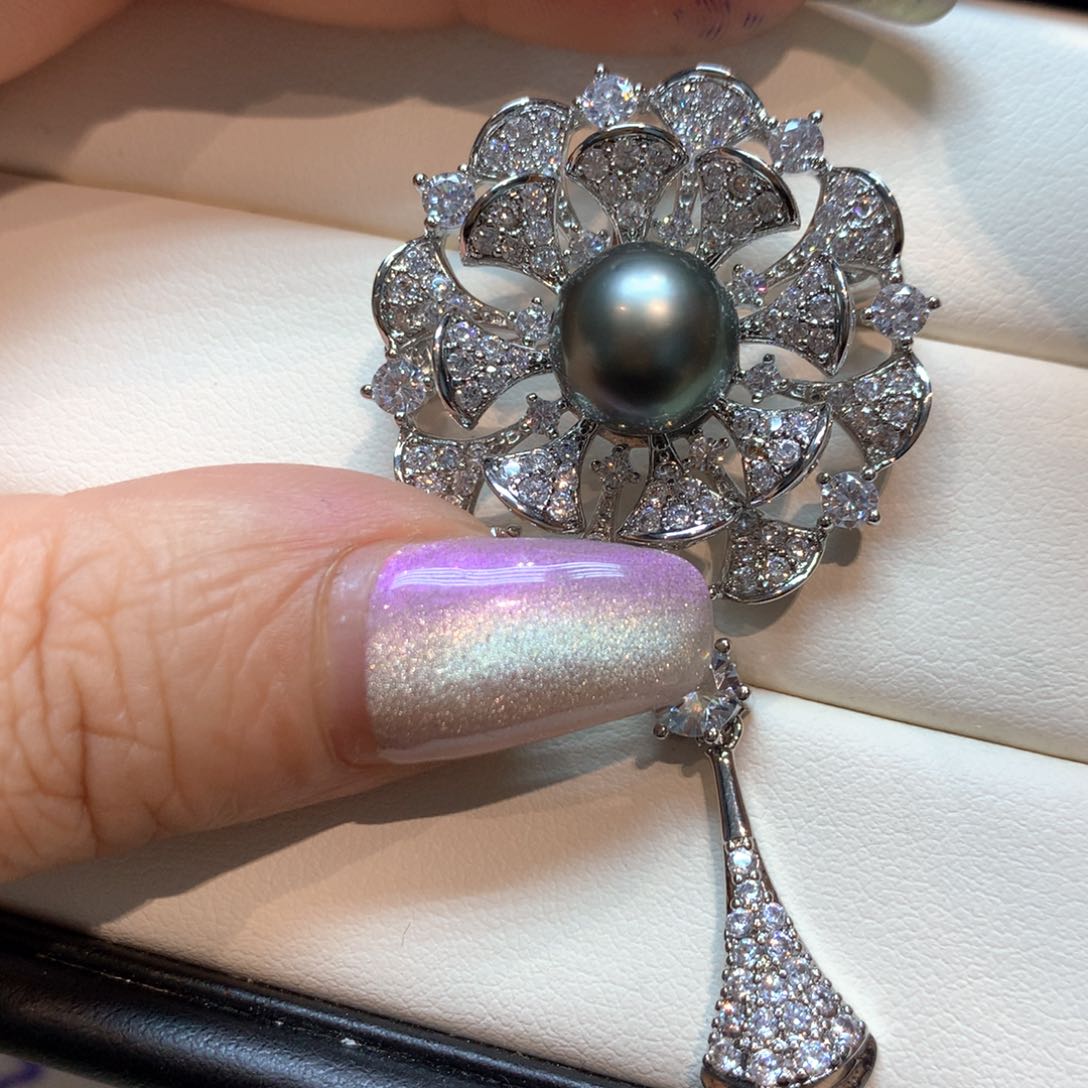 未镶嵌海水珍珠胸饰