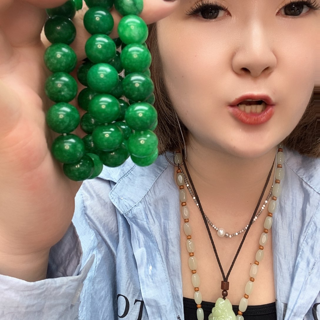 未镶嵌蛇纹石玉手链