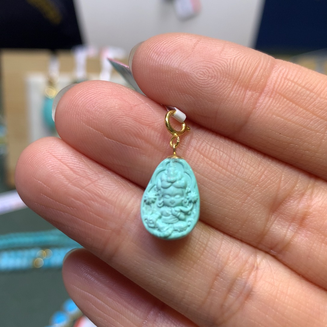 绿松石挂件18K金镶嵌
