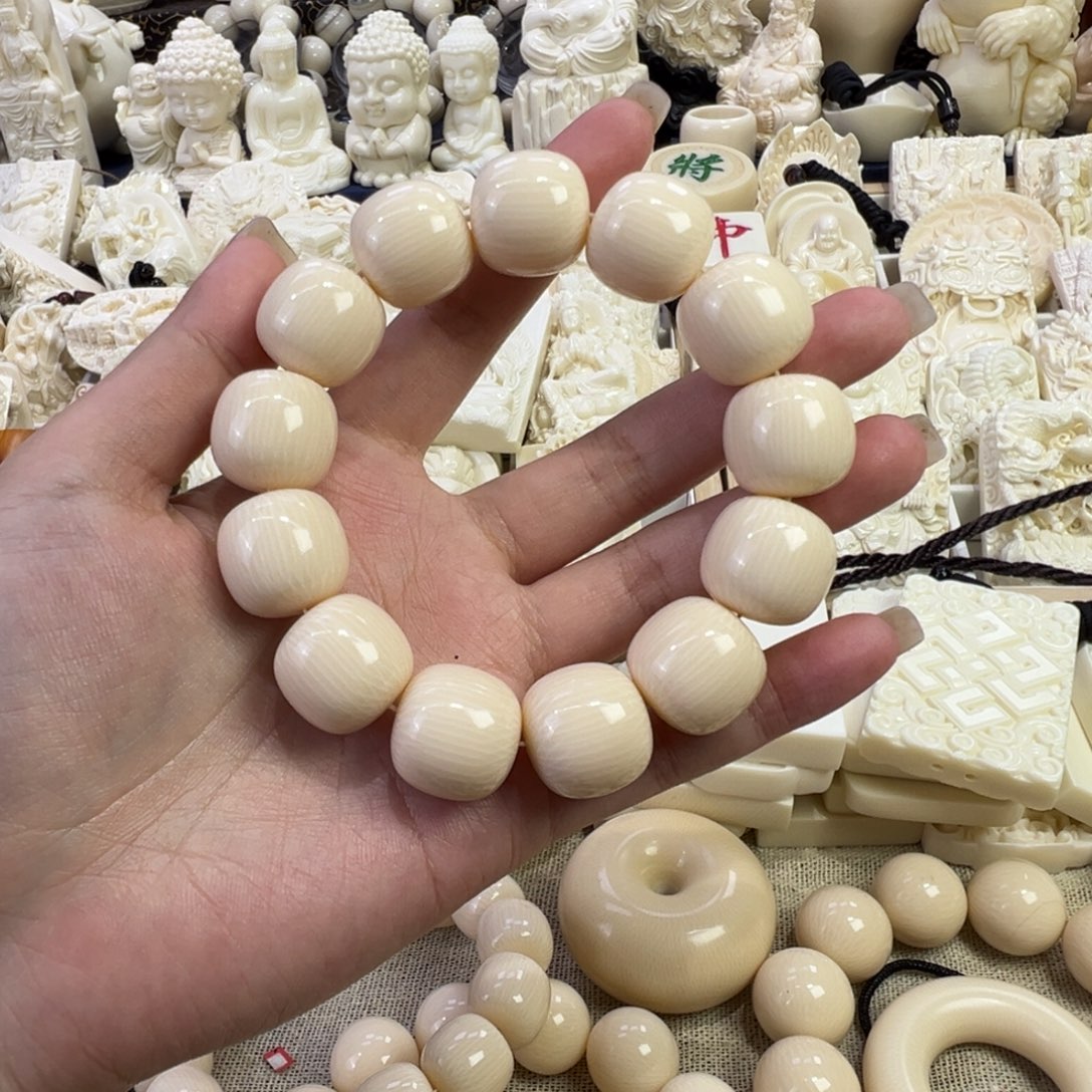 段***店材料猛犸17/18手串111