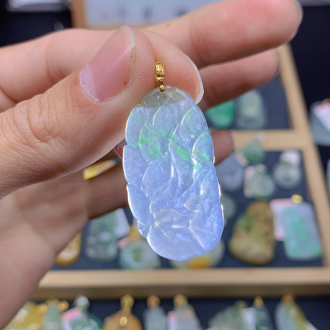 翡翠颈饰18K金镶嵌翡翠