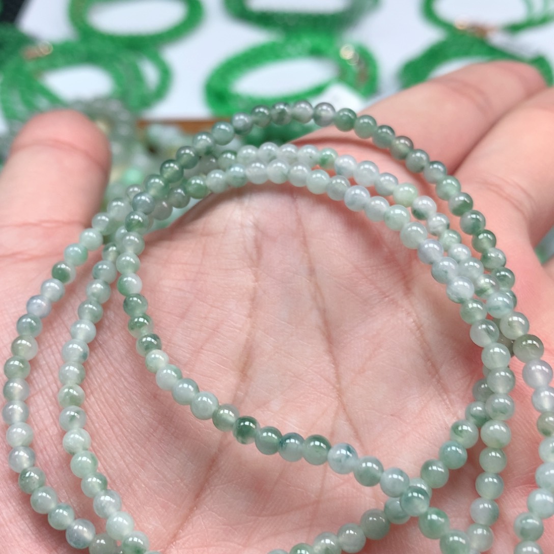 翡翠手链未镶嵌翡翠