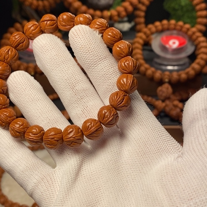 桃核吊坠九*天秦岭龙纹