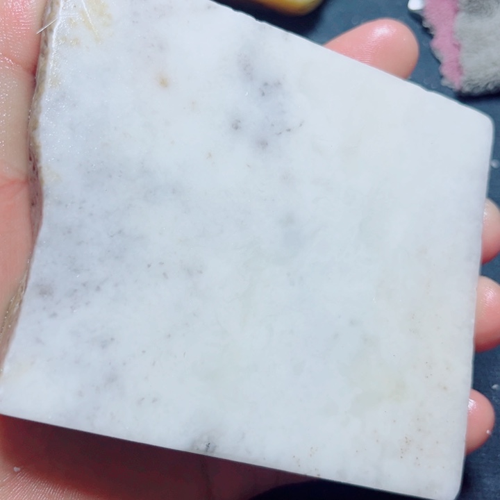 和田玉（糖玉）未镶嵌珠宝奇石