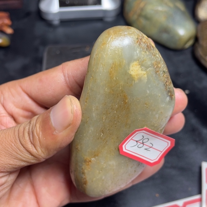 颈饰未镶嵌和田玉382