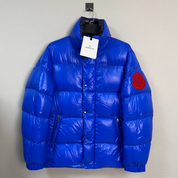 未使用 MONCLER 盟可睐Dervox系列立领羽绒服/4码/带吊/价16000