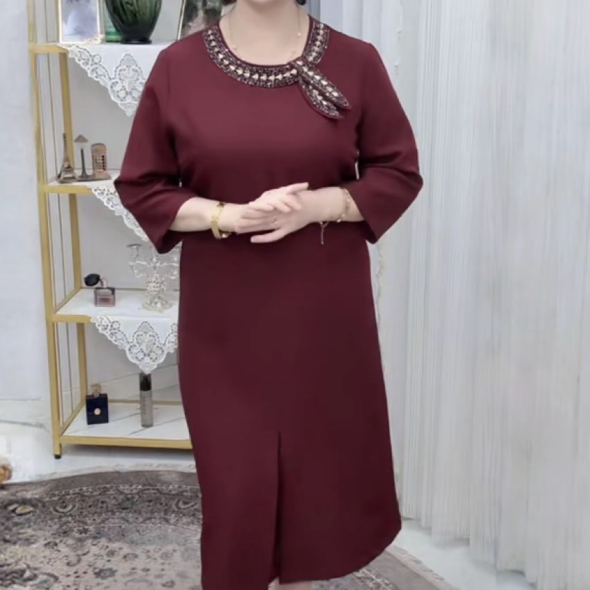 重工A字简约设计连衣裙