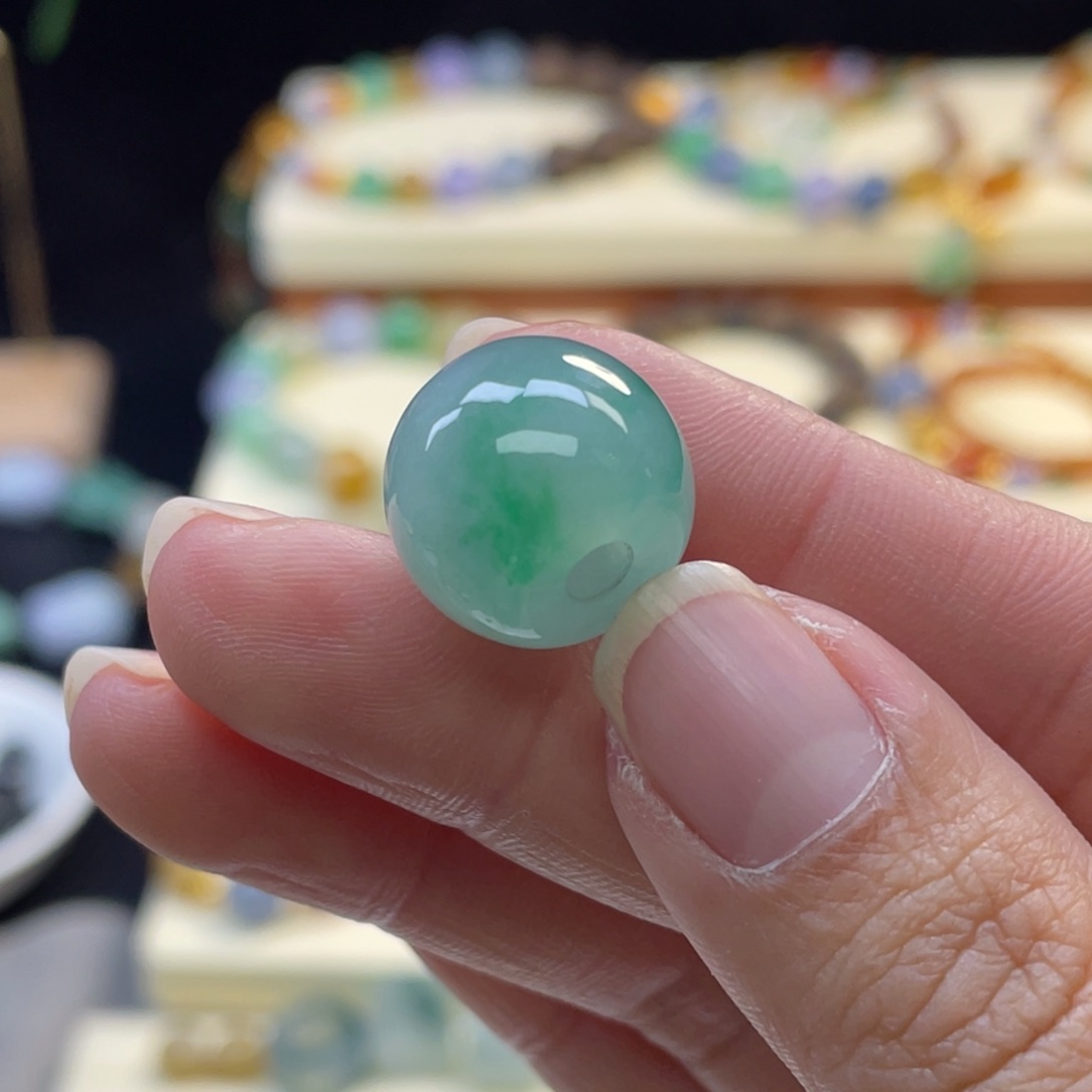 翡翠吊坠(不含链)未镶嵌卡15+