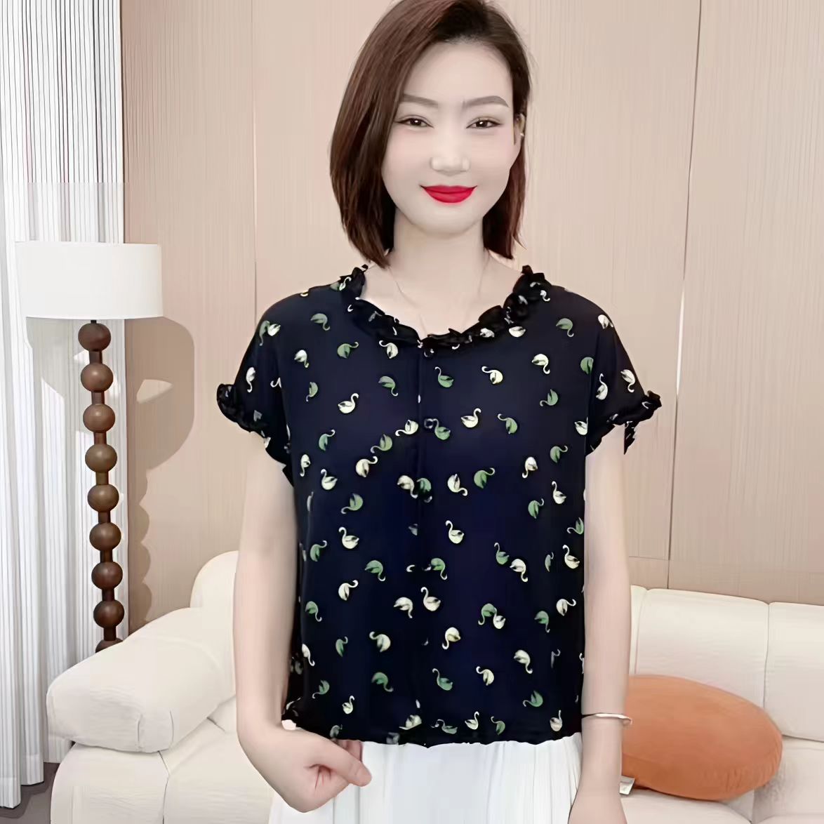 现货现发夏季短袖上衣时尚花边领透气衬衫休闲遮肉大码女装无抽绳