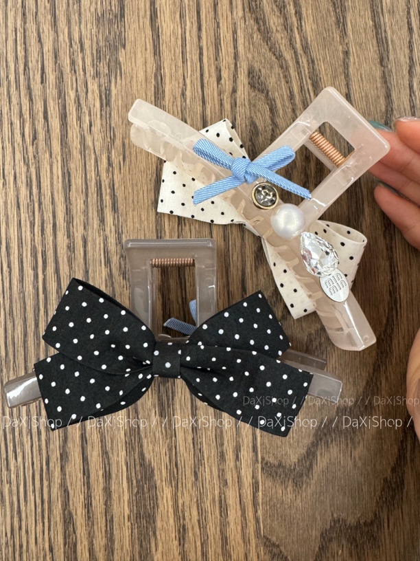 蝴蝶结一字抓双面不对称抓夹