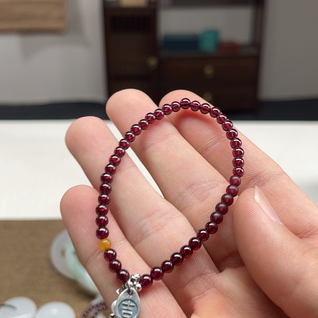 石榴石手链未镶嵌