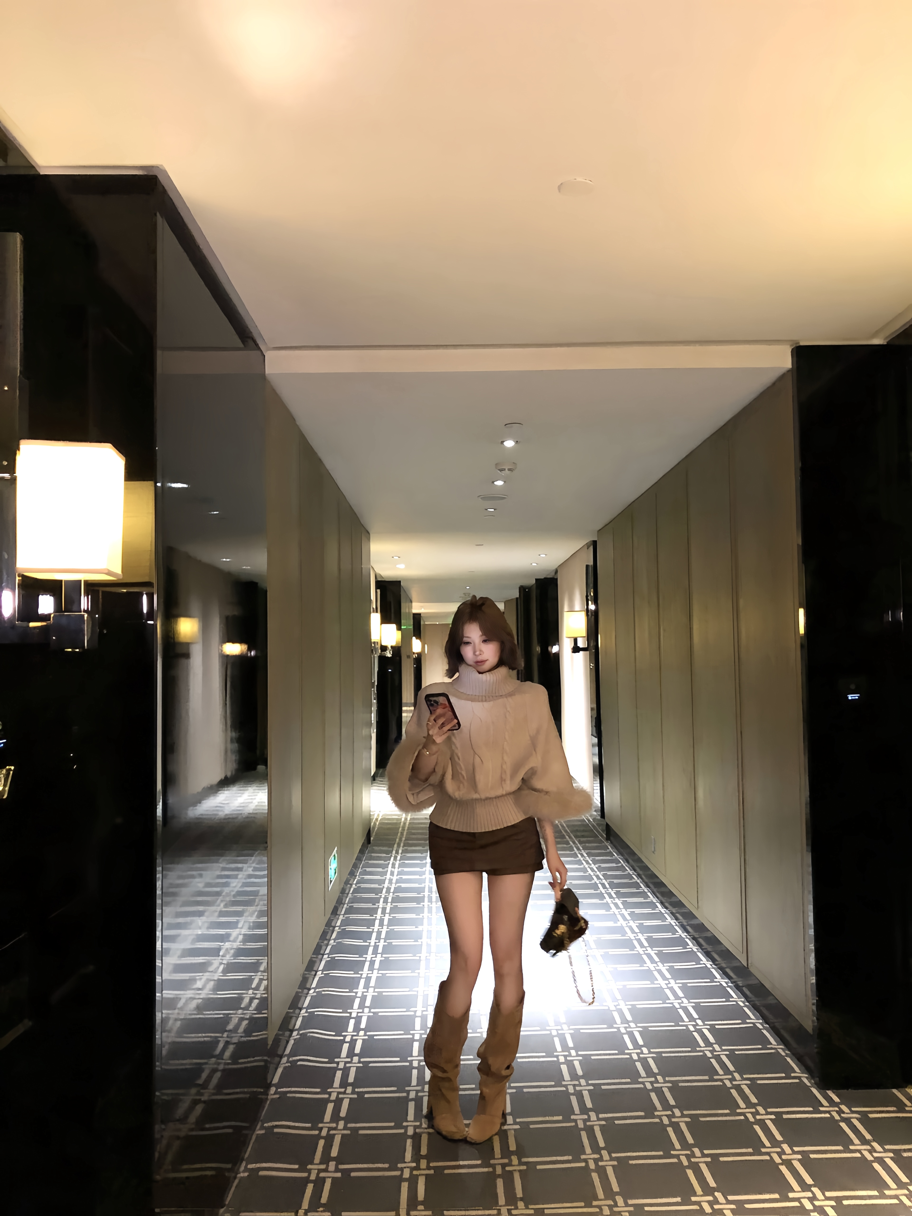 YUGEZHANG【轻都之旅】高领混纺麻花针织上衣毛衣女