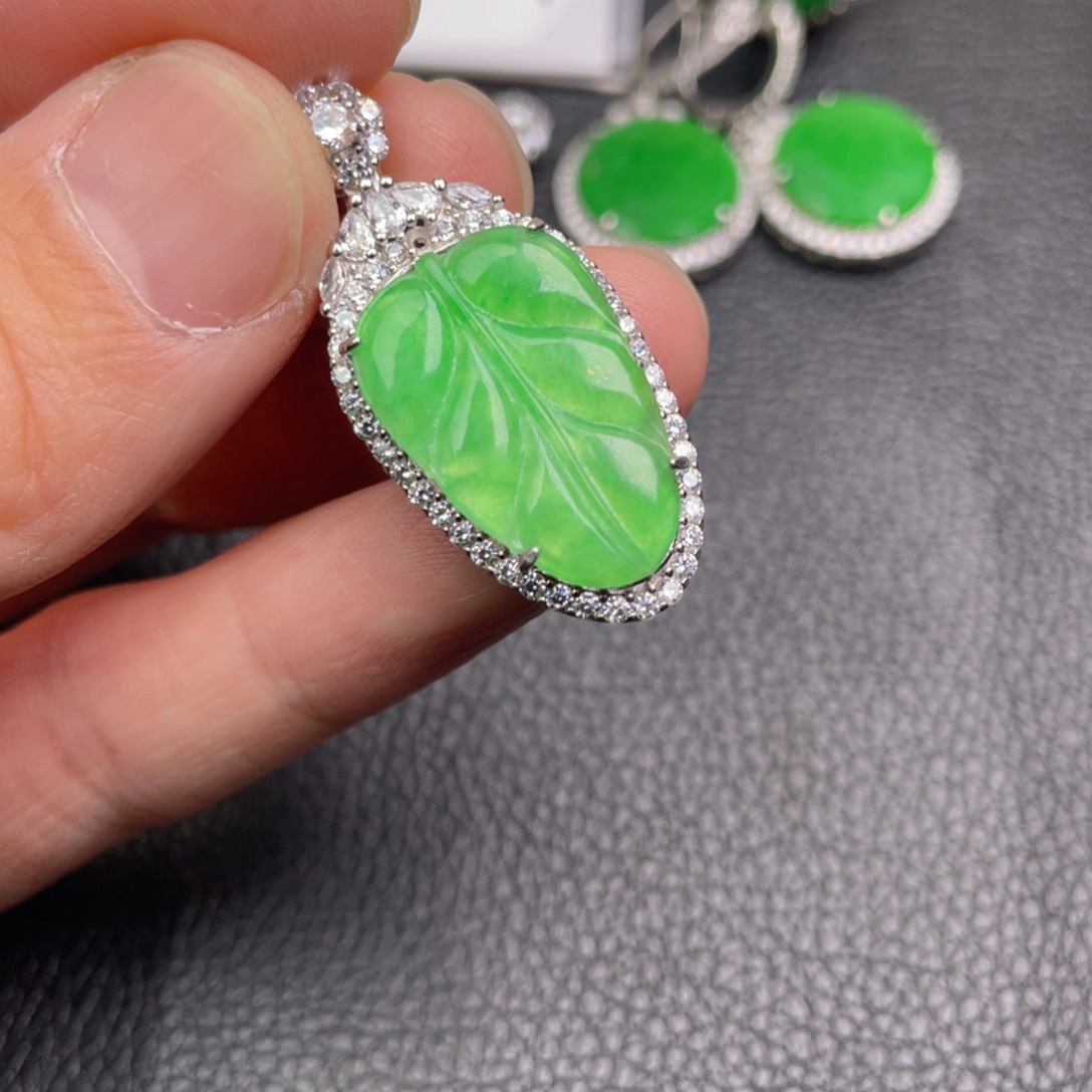 翡翠吊坠(不含链)银S925镶嵌