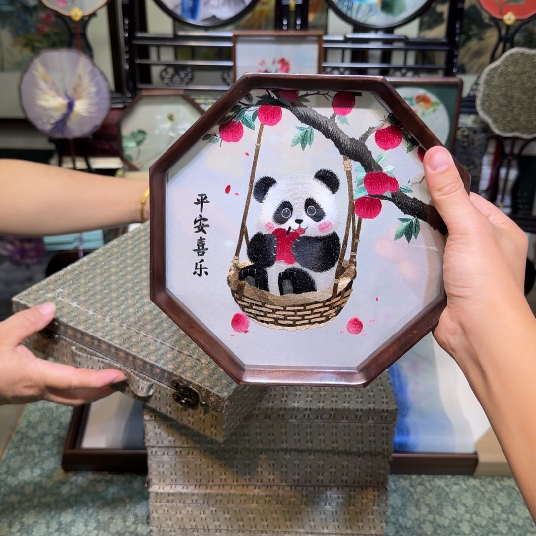 刺绣手工苏绣工艺制作技艺精湛