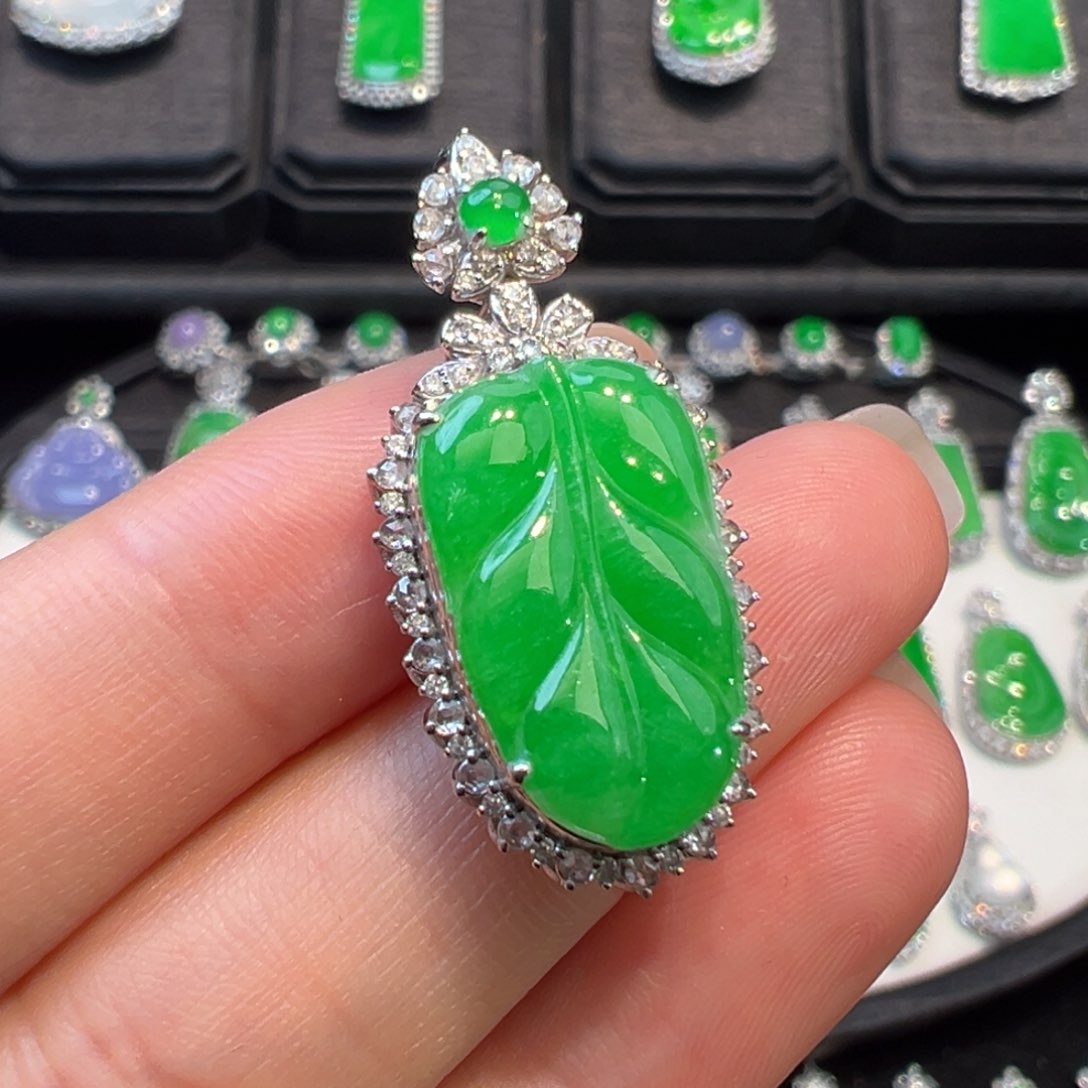 翡翠18K金镶嵌吊坠(不含链)收到货48小时鉴赏期