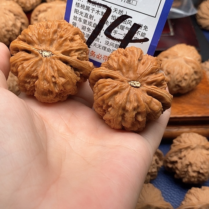 桃核吊坠粗筋狮子头45