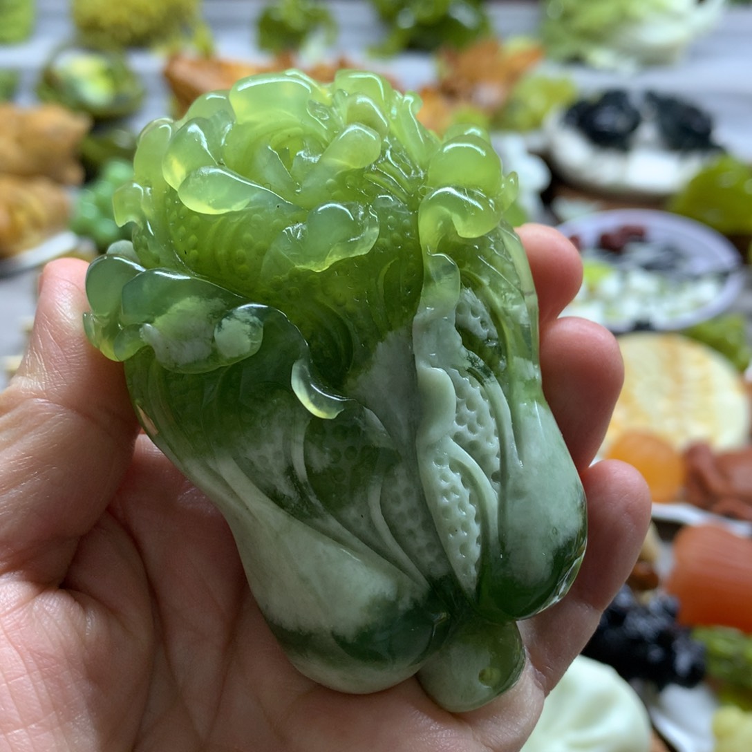 未镶嵌蛇纹石玉摆件