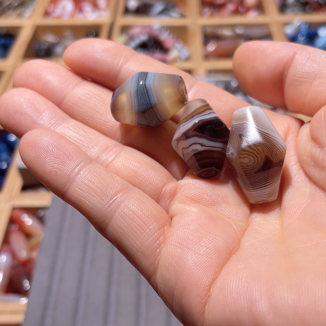 玛瑙/玉髓未镶嵌珠宝半成品