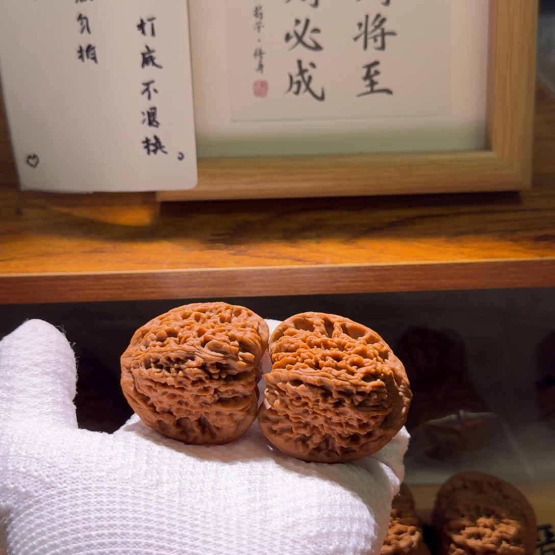 吊坠文玩核桃43高炮南疆石
