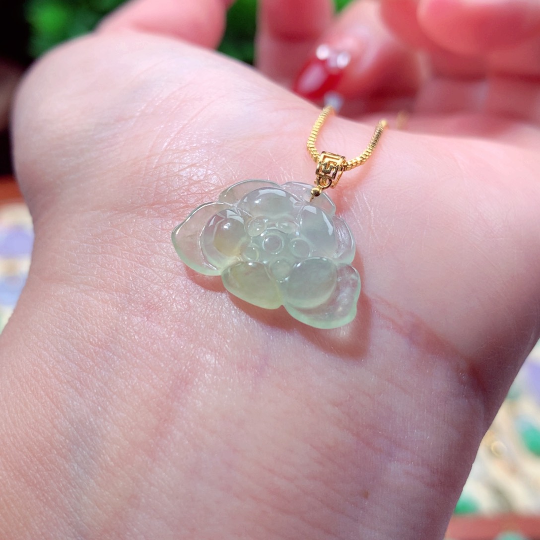 翡翠吊坠(不含链)18K金镶嵌