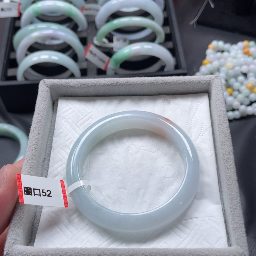 翡翠未镶嵌手镯正圈