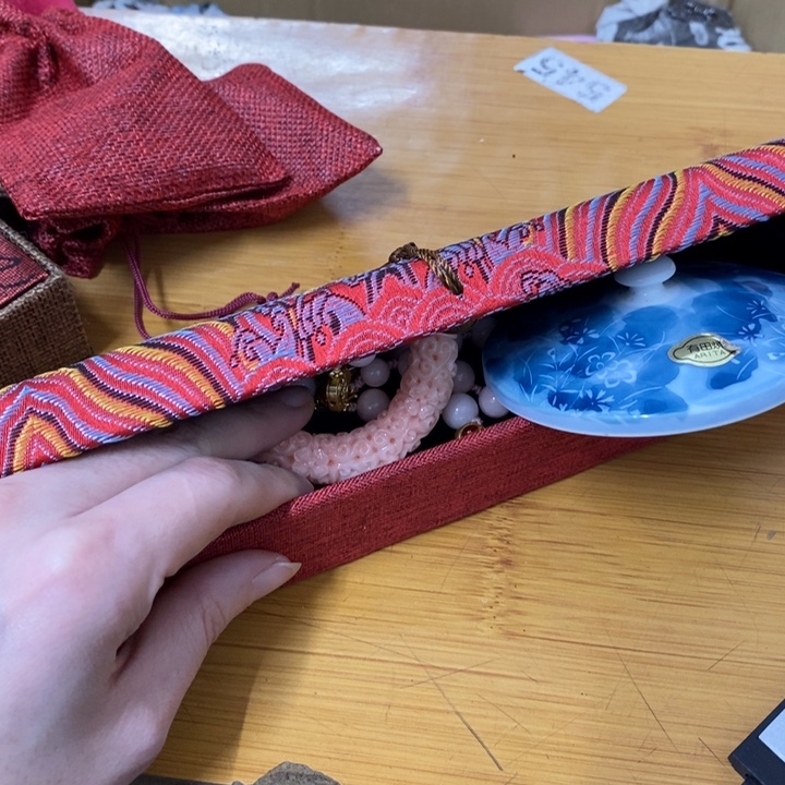 摆件中古工艺品一个