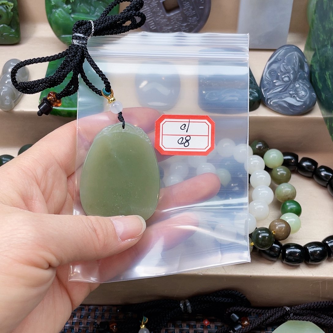 未镶嵌和田玉挂件