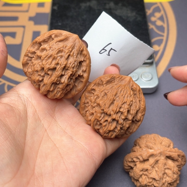 文玩核桃把件44虎头 65号