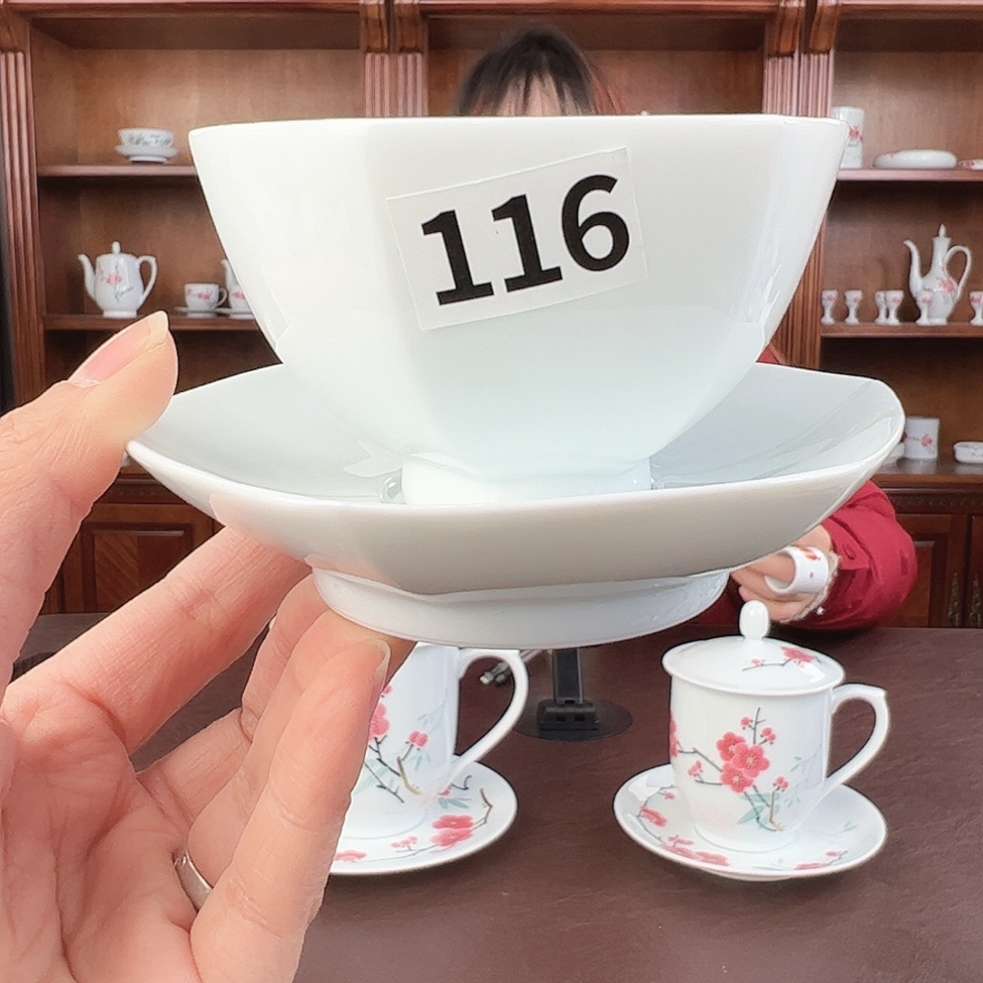 夭****瓷柴窑 素胎6方杯，微瑕开片