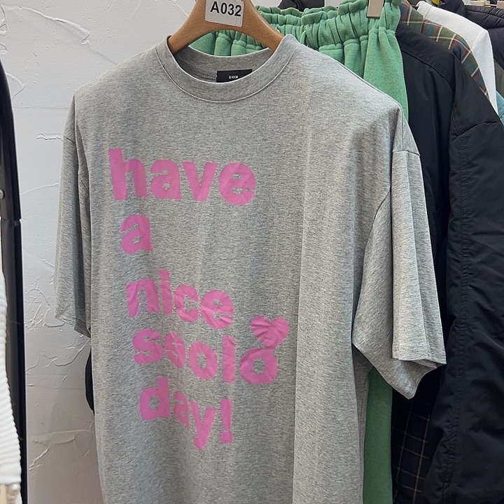 苏***染今天新款 粉色字母 