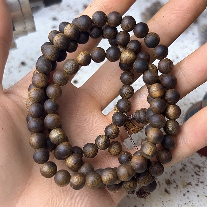 手串沉香别奇楠0.7多圈21克+手串