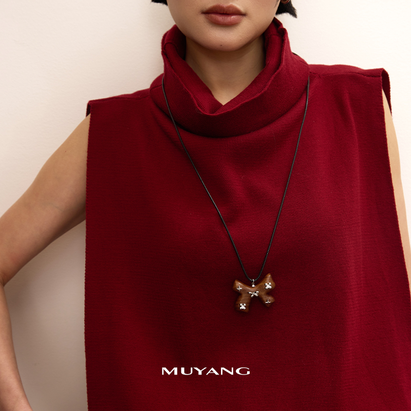 muyang/慕阳 铜合金木质项链 时尚可爱百搭时尚小众木蝶项链