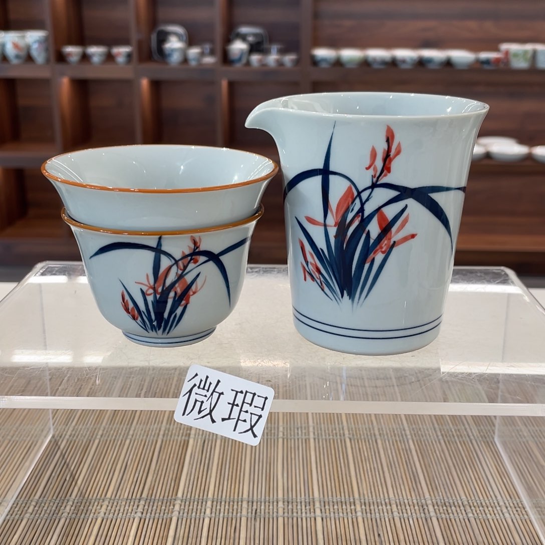 釉下手绘茶具微瑕