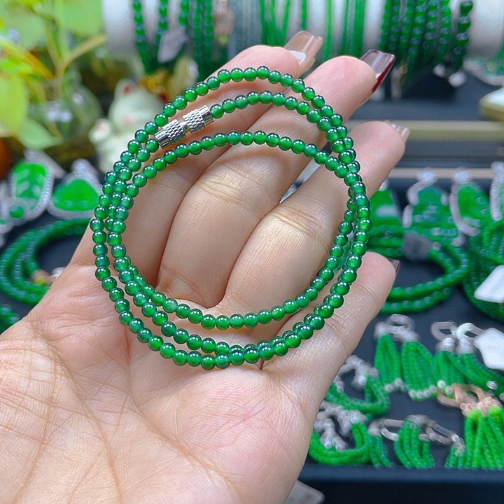 翡翠颈饰未镶嵌仅*圆珠项链