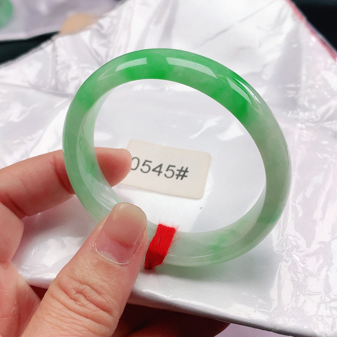 翡翠手镯未镶嵌52圈贵妃0545
