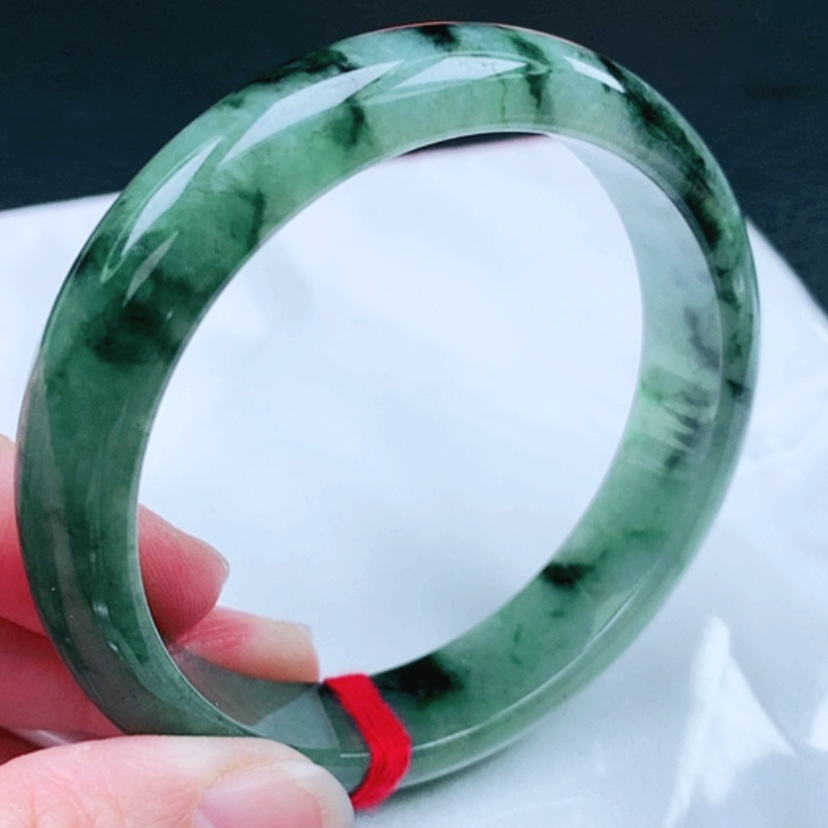 【闪购商品】翡翠手镯未镶嵌64圈