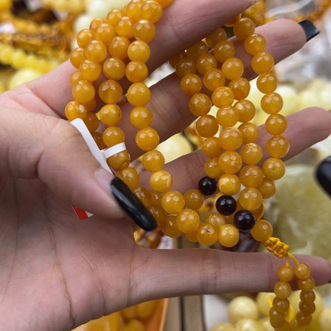 琥珀珠宝奇石未镶嵌