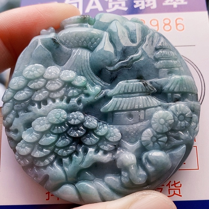 吊坠(不含链)未镶嵌翡翠