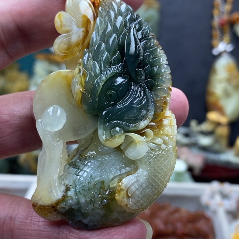 【闪购商品】蛇纹石玉吊坠未镶嵌