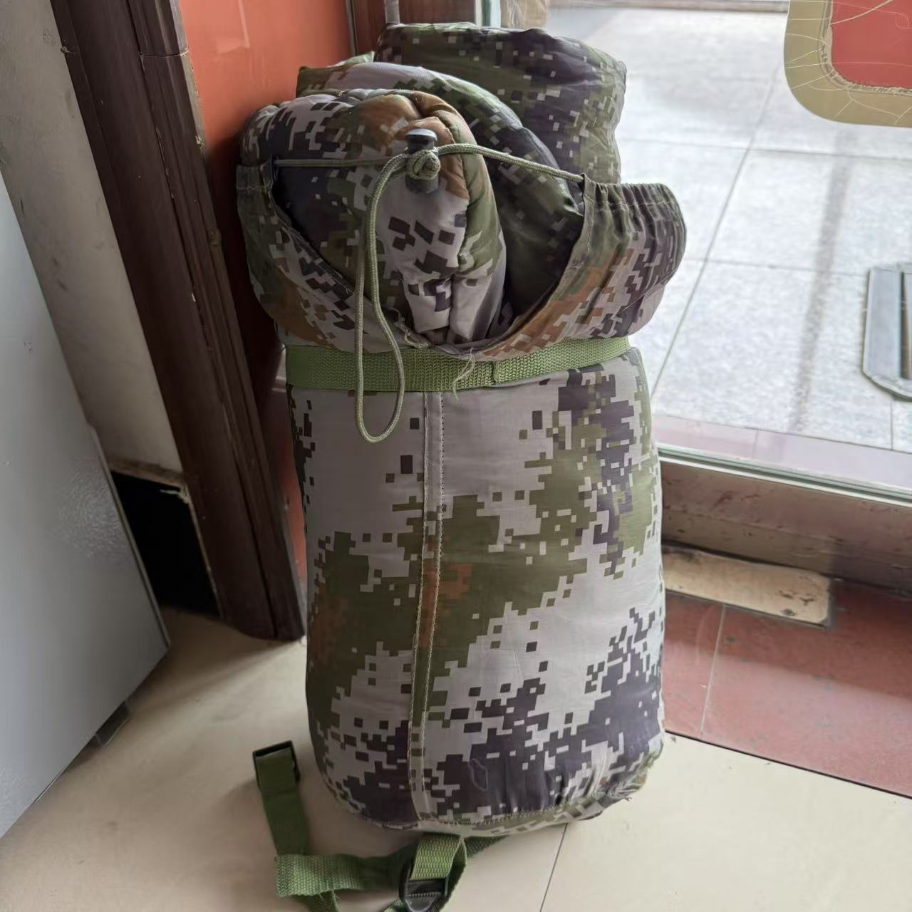 怀旧老货 闲置睡袋 有破损