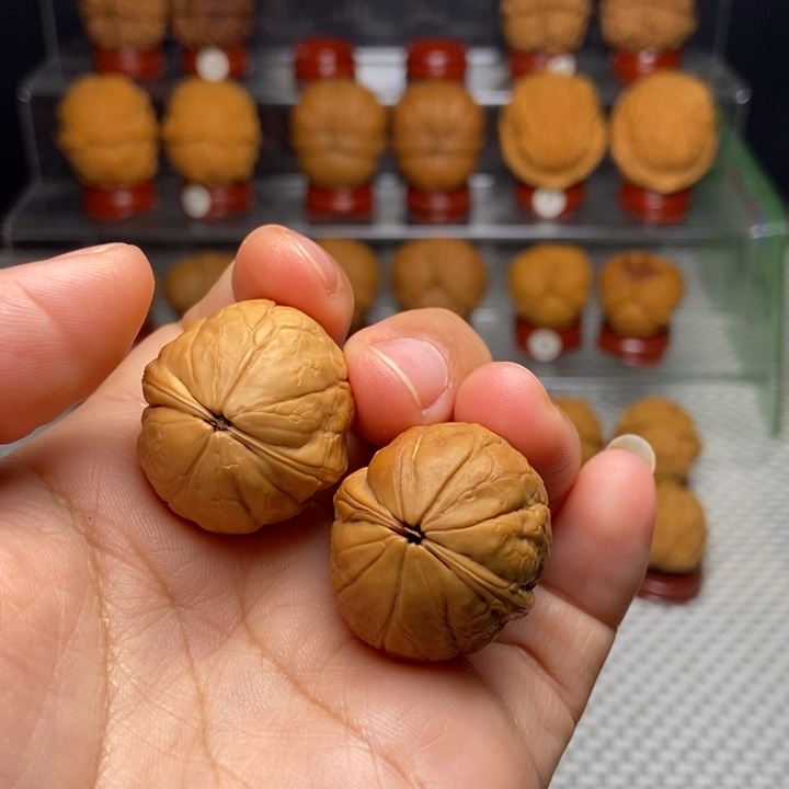 微***醺文玩核桃把件铁西瓜6