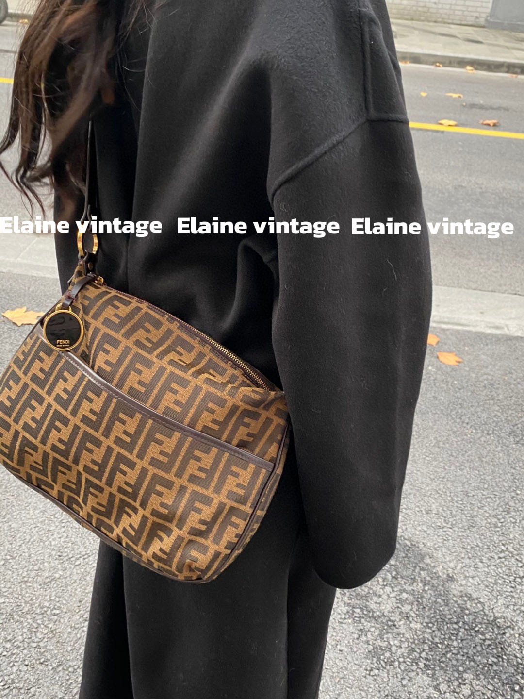 95新 FENDI/芬迪 近现代款式元宝斜挎包/Y210