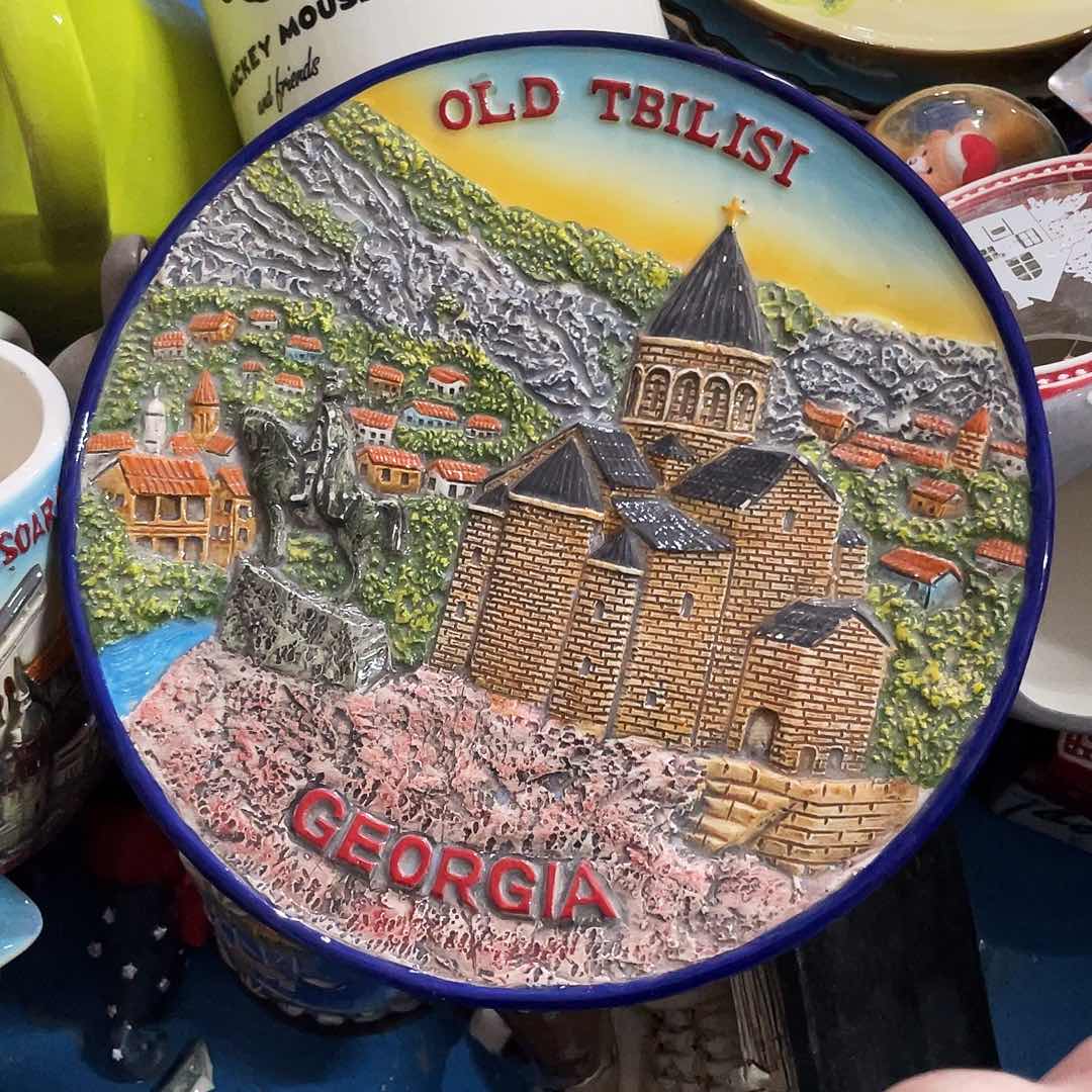 摆件 磕碰。 封釉。