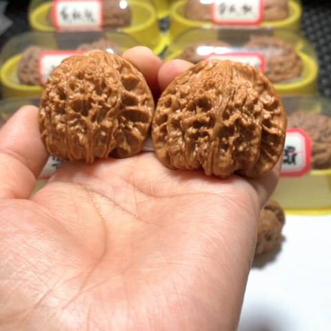 文玩核桃吊坠流星雨